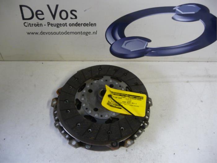 Clutch kit (complete) from a Citroën C4 Berline (NC) 1.6 e-HDI 2011