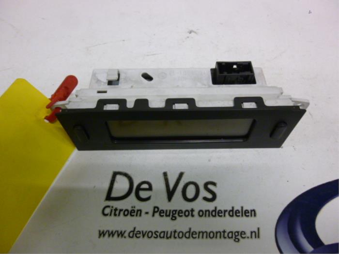 Begagnade Innerdisplay Citroen C8 (EA/EB) 2.0 HDi 16V Pris € 70,00 Marginaltabell erbjuds av De Vos Onderdelen