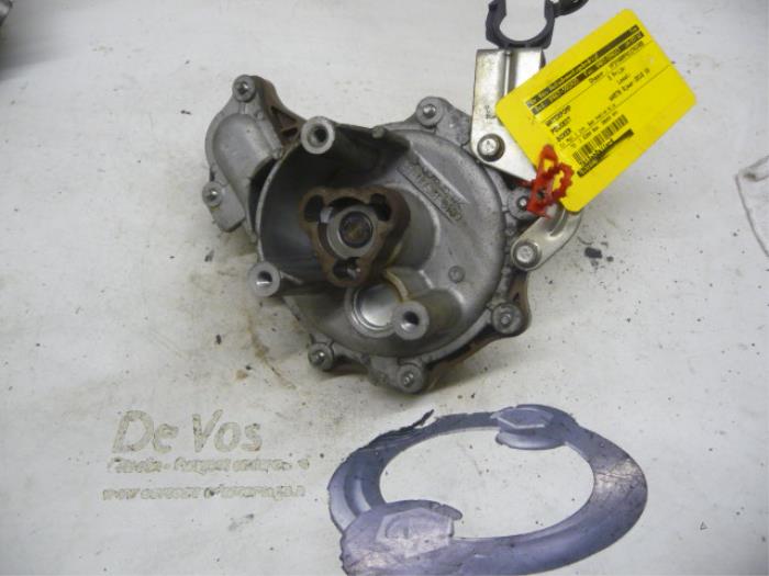Begagnade Vattenpump Peugeot Boxer Pris € 45,00 Marginaltabell erbjuds av De Vos Onderdelen