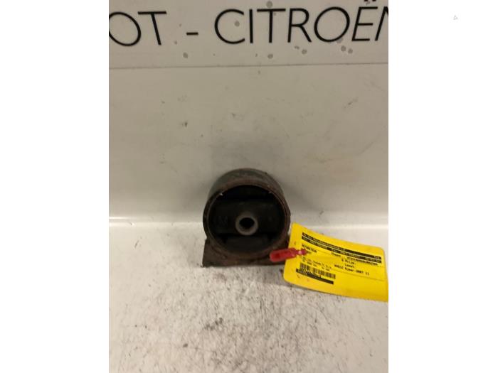 Used Engine mount Peugeot 4007 (VU/VV) 2.2 HDiF 16V Price € 35,00 Margin scheme offered by De Vos Onderdelen