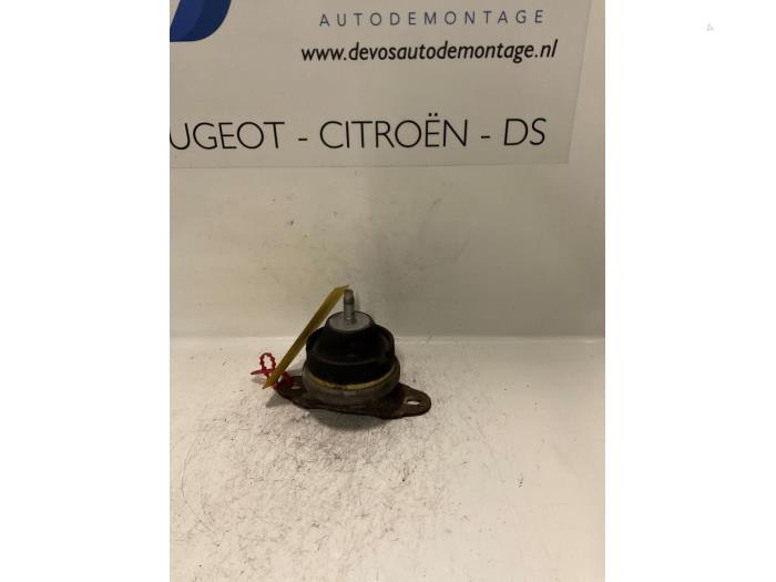 Usagé Support moteur Peugeot 807 2.0 16V Prix € 25,00 Règlement à la marge proposé par De Vos Onderdelen