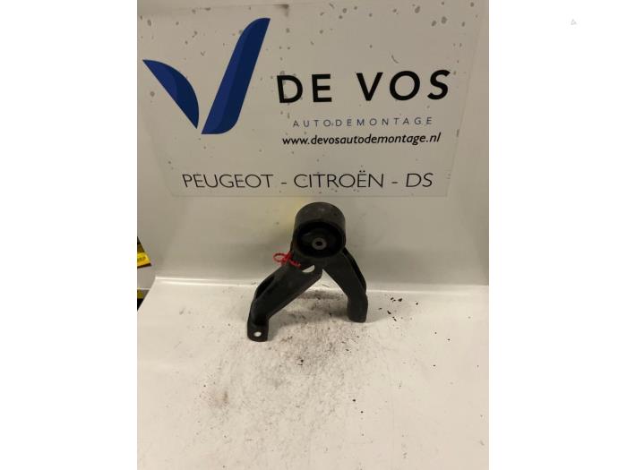 Used Engine mount Peugeot 4007 (VU/VV) 2.2 HDiF 16V Price € 35,00 Margin scheme offered by De Vos Onderdelen