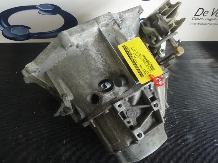 Getriebe van een Peugeot 207/207+ (WA/WC/WM) 1.6 16V RC Turbo 2007