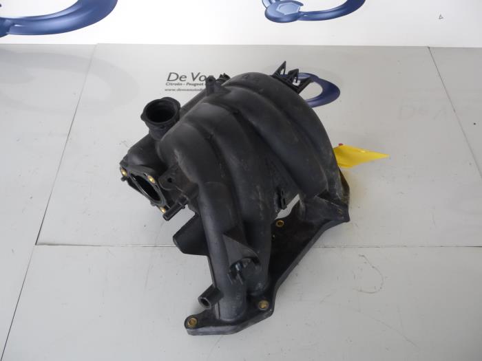 Gebrauchte Ansaugbrugge Peugeot 206 (2A/C/H/J/S) 1.1 XN,XR Preis € 55,00 Margenregelung angeboten von De Vos Onderdelen