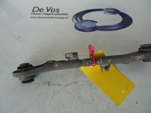 Used Rear torque rod, left Peugeot 508 SW (8E/8U) 1.6 THP 16V Price € 25,00 Margin scheme offered by De Vos Autodemontagebedrijf