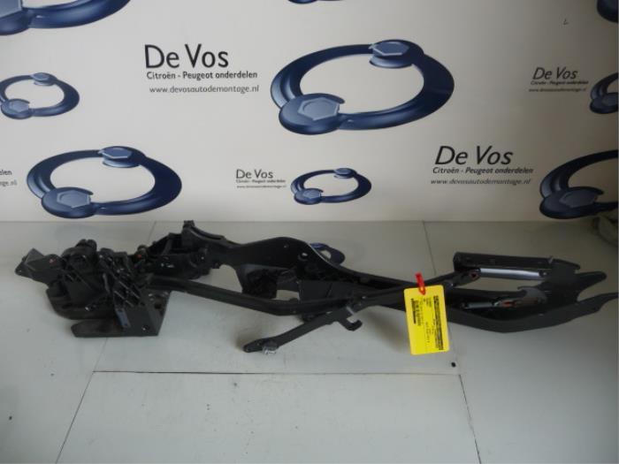 Usagé Divers Peugeot 308 CC (4B) 1.6 16V GTI Prix € 200,00 Règlement à la marge proposé par De Vos Onderdelen