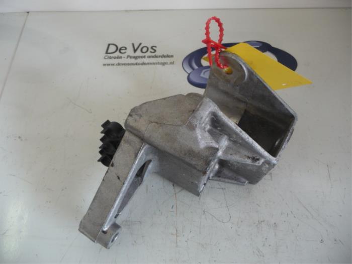 Engine mount Peugeot 407 SW 3.0 V6 24V VVT 1807X3 XFV