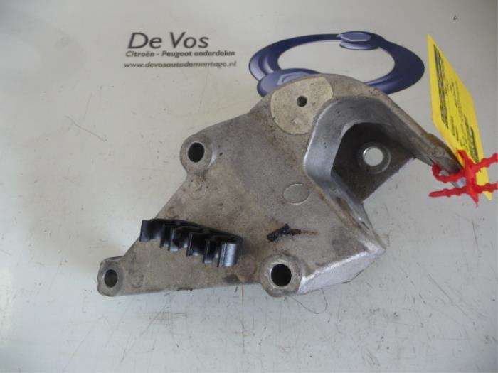Engine mount Peugeot 407 SW 3.0 V6 24V VVT 1807X3 XFV
