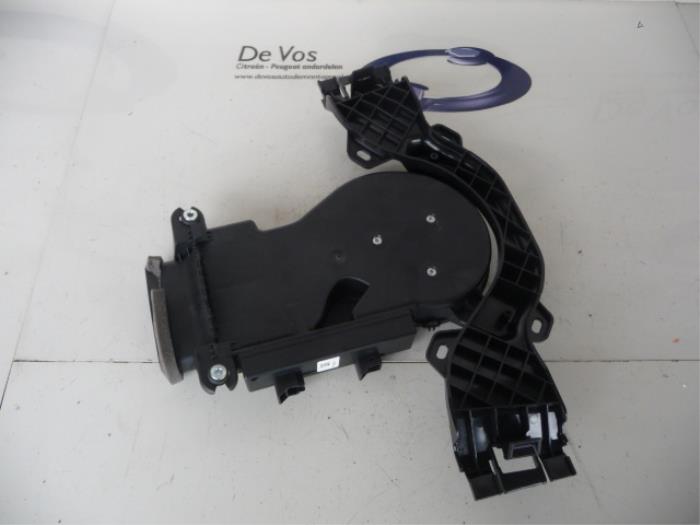 Divers d'un Peugeot 308 CC (4B) 1.6 16V GTI 2011