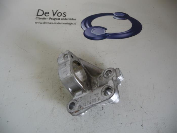 Used Engine mount Peugeot 207 Price € 20,00 Margin scheme offered by De Vos Onderdelen