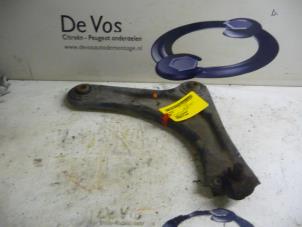 Used Front wishbone, right Citroen C2 (JM) 1.4 HDI Price € 35,00 Margin scheme offered by De Vos Autodemontagebedrijf