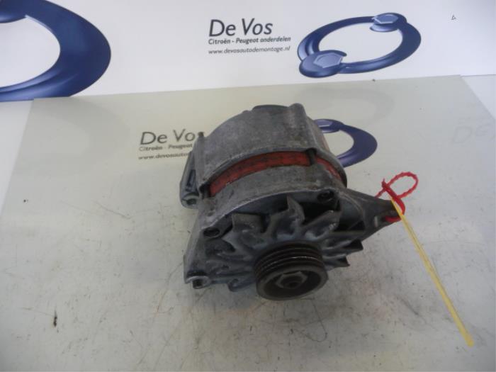 Begagnade Dynamo Peugeot 205 II (20A/C) 1.6 XS,XT,GT Autom. Pris € 55,00 Marginaltabell erbjuds av De Vos Onderdelen