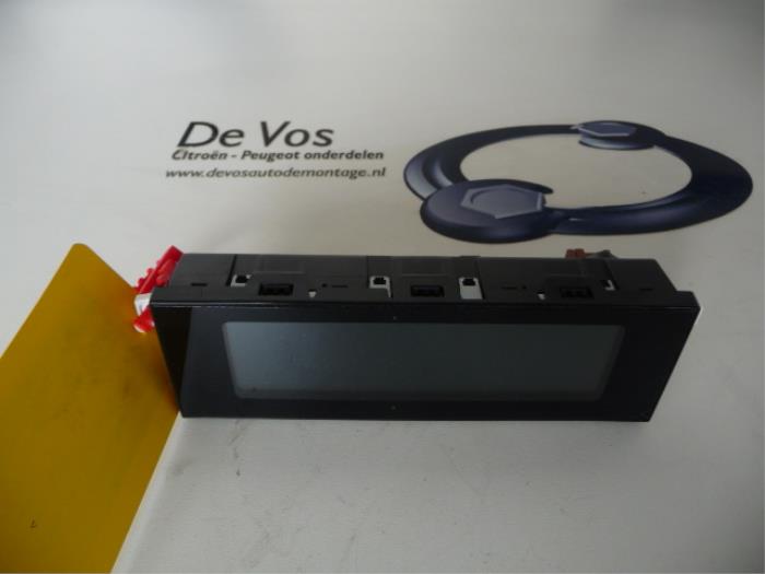 Begagnade Innerdisplay Citroen DS3 Cabrio (SB) 1.6 16V VTS THP Pris € 80,00 Marginaltabell erbjuds av De Vos Onderdelen