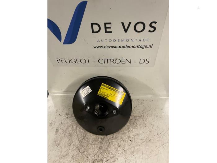 Begagnade Bromsservo Peugeot 107 1.0 12V Pris € 55,00 Marginaltabell erbjuds av De Vos Onderdelen