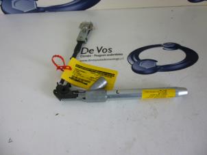 Used Seatbelt tensioner, left Citroen C4 Picasso (UD/UE/UF) 2.0 HDiF 16V 135 Price € 60,00 Margin scheme offered by De Vos Autodemontagebedrijf