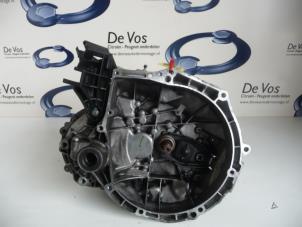 Używane Skrzynia biegów Peugeot 207/207+ (WA/WC/WM) 1.4 16V Vti Cena € 450,00 Procedura marży oferowane przez De Vos Autodemontagebedrijf