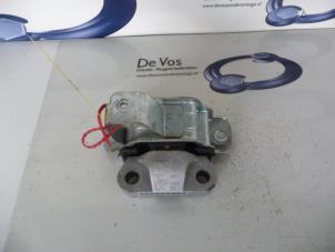 Used Gearbox mount Citroen Nemo (AA) 1.3 HDi 75 Price € 45,00 Margin scheme offered by De Vos Autodemontagebedrijf