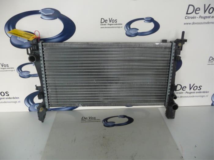 Usagé Radiateur Citroen Nemo (AA) 1.3 HDi 75 Prix € 55,00 Règlement à la marge proposé par De Vos Onderdelen