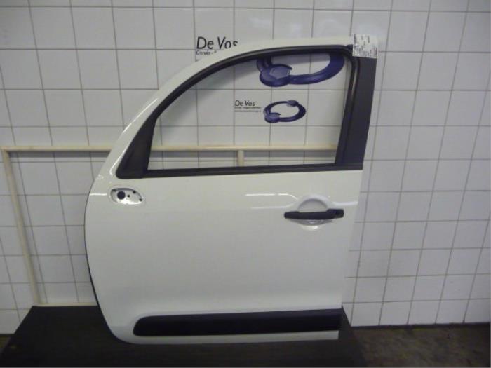 Drzwi lewe przednie wersja 4-drzwiowa z Citroën C3 Picasso (SH) 1.6 HDi 16V 90 2010