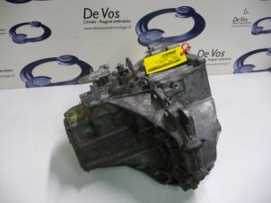 Używane Skrzynia biegów Citroen C3 Picasso (SH) 1.6 HDi 16V Cena € 750,00 Procedura marży oferowane przez De Vos Autodemontagebedrijf