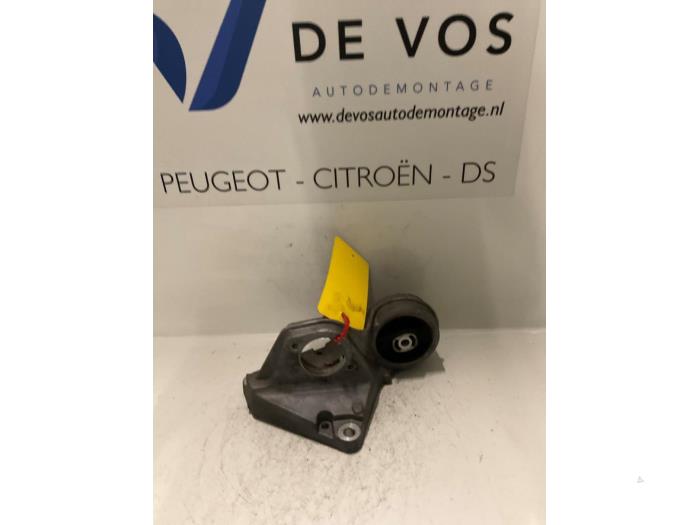 Used Engine mount Peugeot 807 Price € 35,00 Margin scheme offered by De Vos Onderdelen