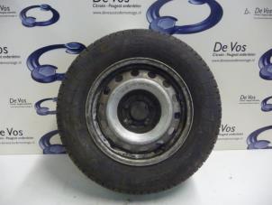 Used Wheel + tyre Citroen Jumpy (G9) 1.6 HDI 16V Price € 80,00 Margin scheme offered by De Vos Autodemontagebedrijf