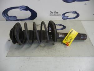 Gebrauchte Stoßdämpferstrebe rechts vorne Citroen Xsara Picasso (CH) 2.0 16V Preis € 55,00 Margenregelung angeboten von De Vos Autodemontagebedrijf