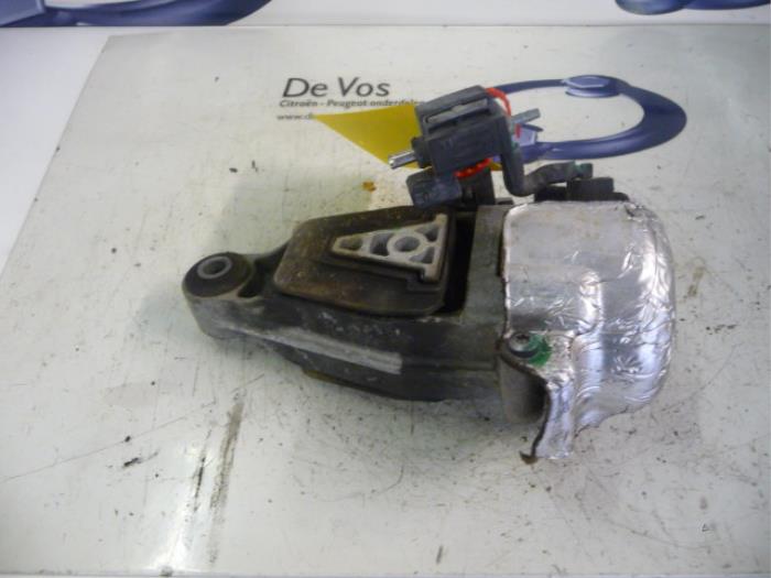 Used Engine mount Citroen C5 Price € 160,00 Margin scheme offered by De Vos Onderdelen
