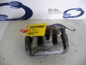 Used Front brake calliper, right Peugeot 807 Price € 55,00 Margin scheme offered by De Vos Autodemontagebedrijf