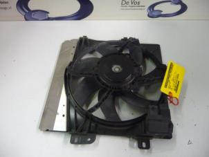 Used Cooling fan housing Peugeot 208 I (CA/CC/CK/CL) 1.4 HDi Price € 90,00 Margin scheme offered by De Vos Autodemontagebedrijf