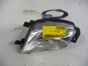 Gebrauchte Fernlicht rechts Peugeot 308 (4A/C) 1.6 HDi 16V Preis € 45,00 Margenregelung angeboten von De Vos Autodemontagebedrijf