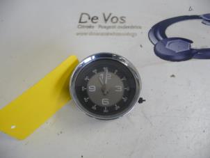 Used Clock Peugeot RCZ Price € 100,00 Margin scheme offered by De Vos Autodemontagebedrijf