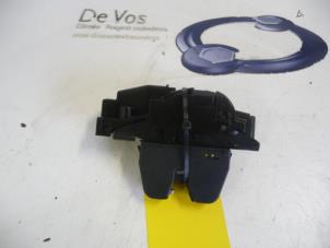 Used Tailgate lock mechanism Peugeot RCZ Price € 35,00 Margin scheme offered by De Vos Autodemontagebedrijf