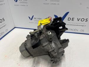 Used Gearbox Peugeot 208 Price on request offered by De Vos Autodemontagebedrijf