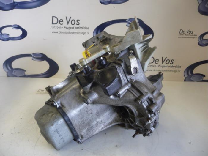 Gearbox from a Peugeot 207/207+ (WA/WC/WM) 1.4 16V VTi 2008