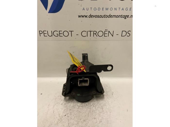 Used Engine mount Citroen Berlingo 1.6 Hdi 75 Price € 45,00 Margin scheme offered by De Vos Onderdelen