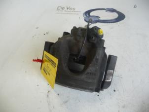 Used Front brake calliper, left Peugeot 508 Price € 70,00 Margin scheme offered by De Vos Autodemontagebedrijf
