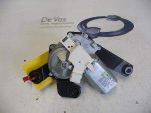 Używane Silnik wycieraczki tylnej Peugeot 307 SW (3H) 1.6 16V Cena € 45,00 Procedura marży oferowane przez De Vos Autodemontagebedrijf