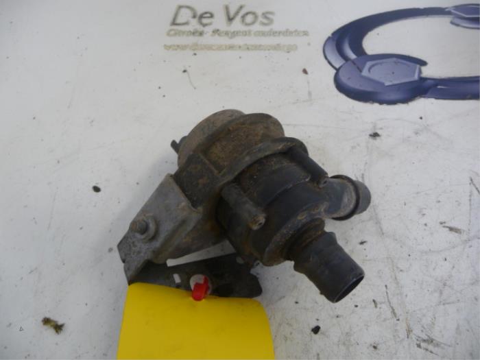 Begagnade Extra vattenpump Citroen DS5 Pris € 70,00 Marginaltabell erbjuds av De Vos Onderdelen