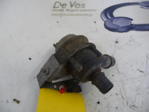 Usagé Pompe à eau supplémentaire Citroen DS5 Prix € 70,00 Règlement à la marge proposé par De Vos Autodemontagebedrijf