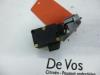 Central door locking module from a Peugeot 407 (6D) 2.0 HDiF 16V 2004