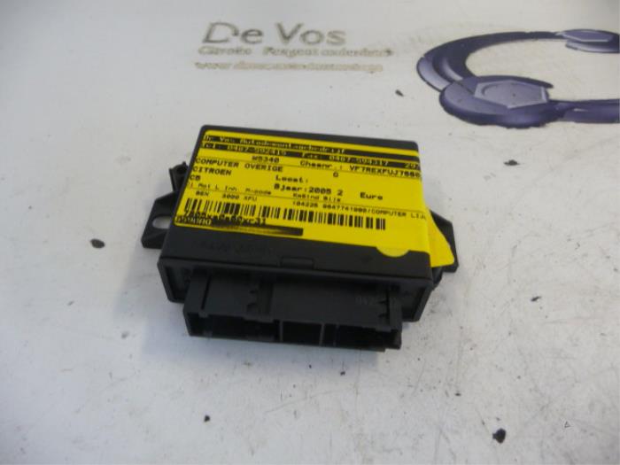 Used Computer, miscellaneous Citroen C5 II Break (RE) 3.0 V6 24V Price € 70,00 Margin scheme offered by De Vos Onderdelen