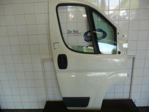 Gebrauchte Tür 4-türig rechts vorne Citroen Jumper Preis € 350,00 Margenregelung angeboten von De Vos Autodemontagebedrijf
