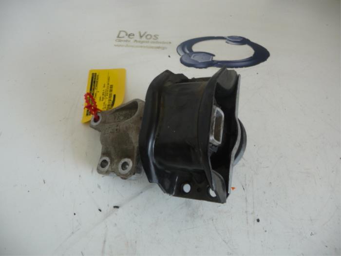 Used Engine mount Citroen DS4 Price € 55,00 Margin scheme offered by De Vos Onderdelen