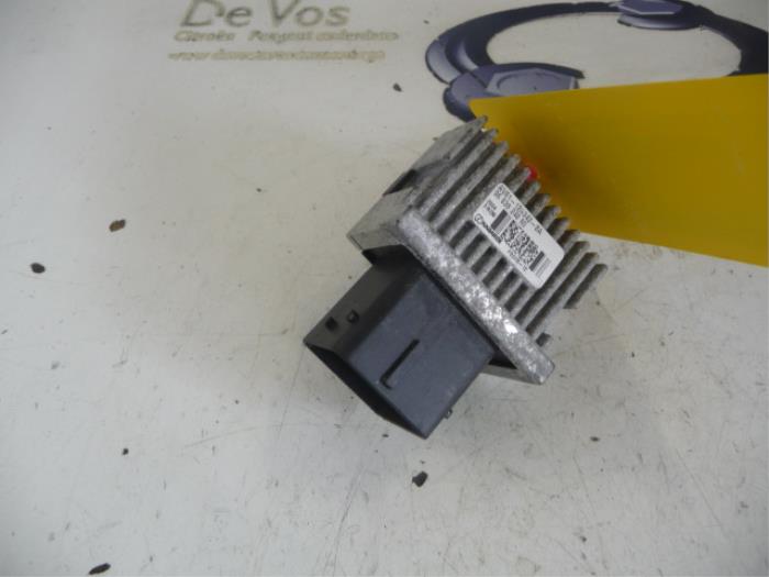 Glow plug relay Peugeot Partner 598144