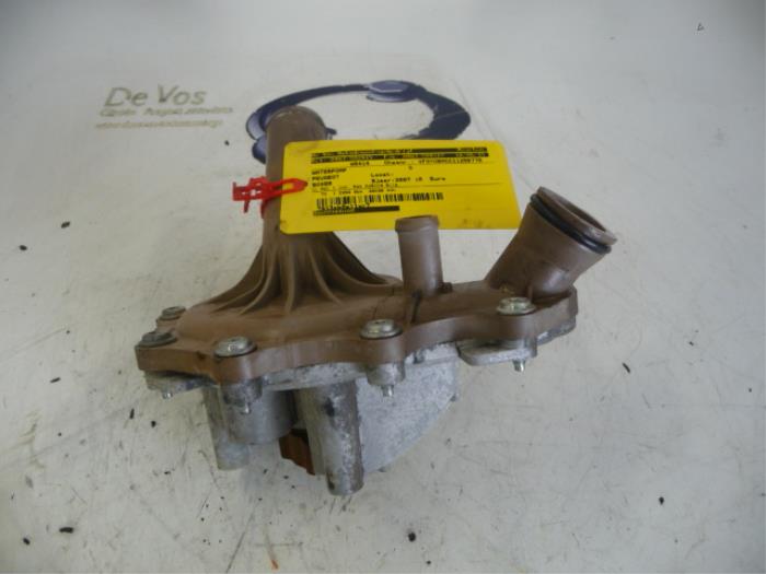 Begagnade Vattenpump Peugeot Boxer Pris € 45,00 Marginaltabell erbjuds av De Vos Onderdelen
