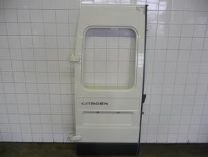 Używane Drzwi lewe tylne wersja 4-drzwiowa Citroen Jumper Cena € 200,00 Procedura marży oferowane przez De Vos Autodemontagebedrijf