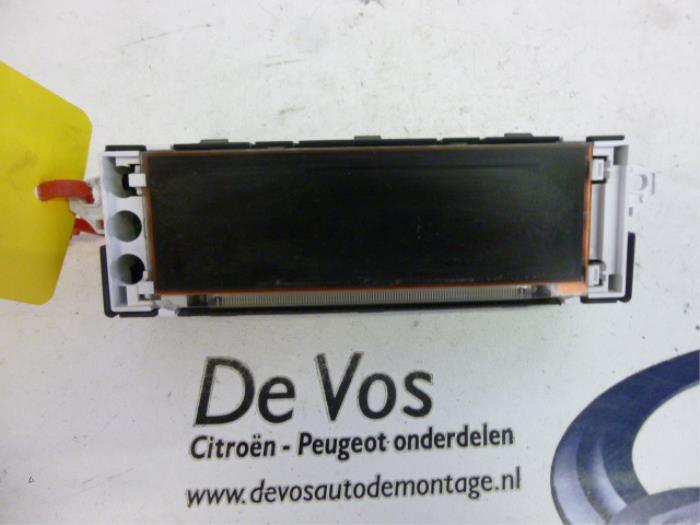 Begagnade Innerdisplay Peugeot Expert (G9) 1.6 HDi 90 Pris € 70,00 Marginaltabell erbjuds av De Vos Onderdelen