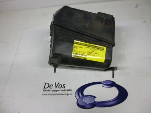Used Relay holder Peugeot 607 (9D/U) 3.0 V6 24V Price € 15,00 Margin scheme offered by De Vos Autodemontagebedrijf
