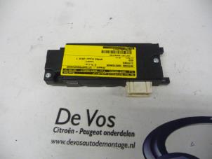 Usagé Antenne amplificateur Citroen DS3 (SA) 1.6 16V VTS THP 155 Prix € 90,00 Règlement à la marge proposé par De Vos Autodemontagebedrijf
